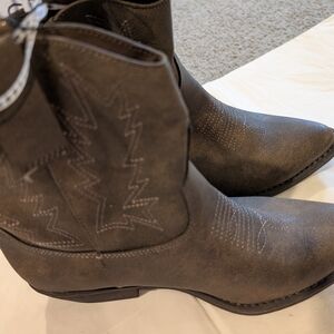 Me Too Charcoal Cowboy Boots